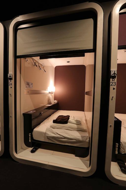 First Cabin Hakata Fukuoka  Exteriör bild