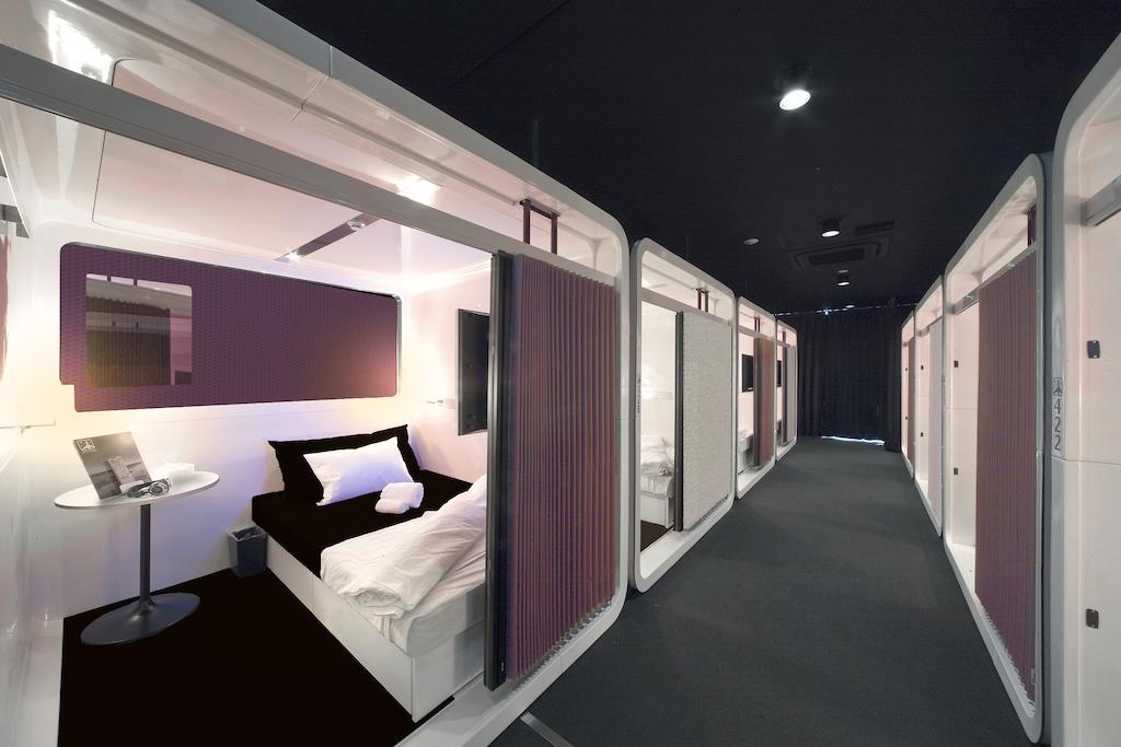 First Cabin Hakata Fukuoka  Exteriör bild